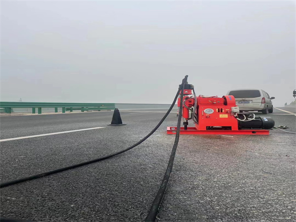 宁远马路路基路面开裂下沉注浆加固灌浆